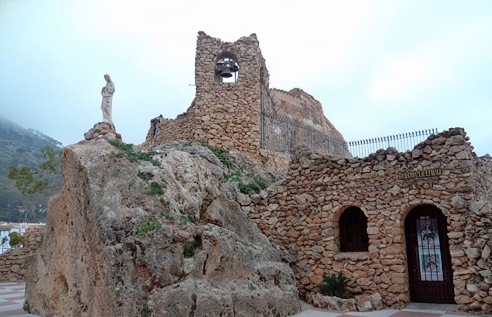 ermita de la virgen de la peña