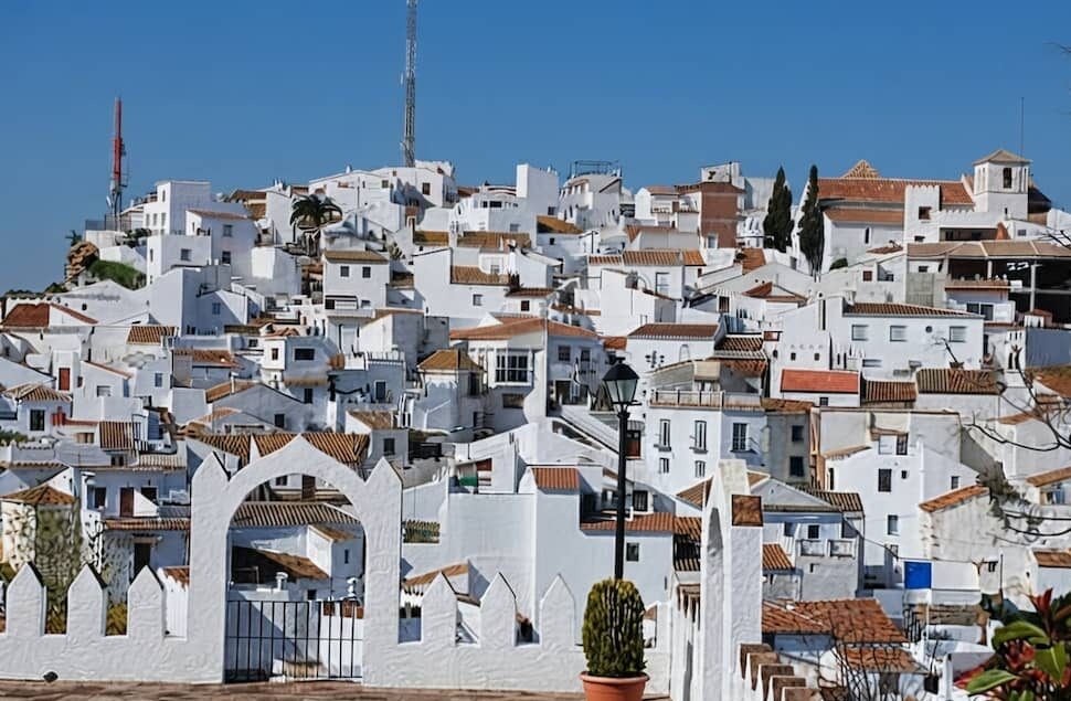 comares