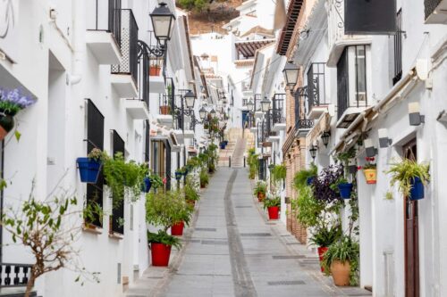 pueblos mas bonitos de malaga